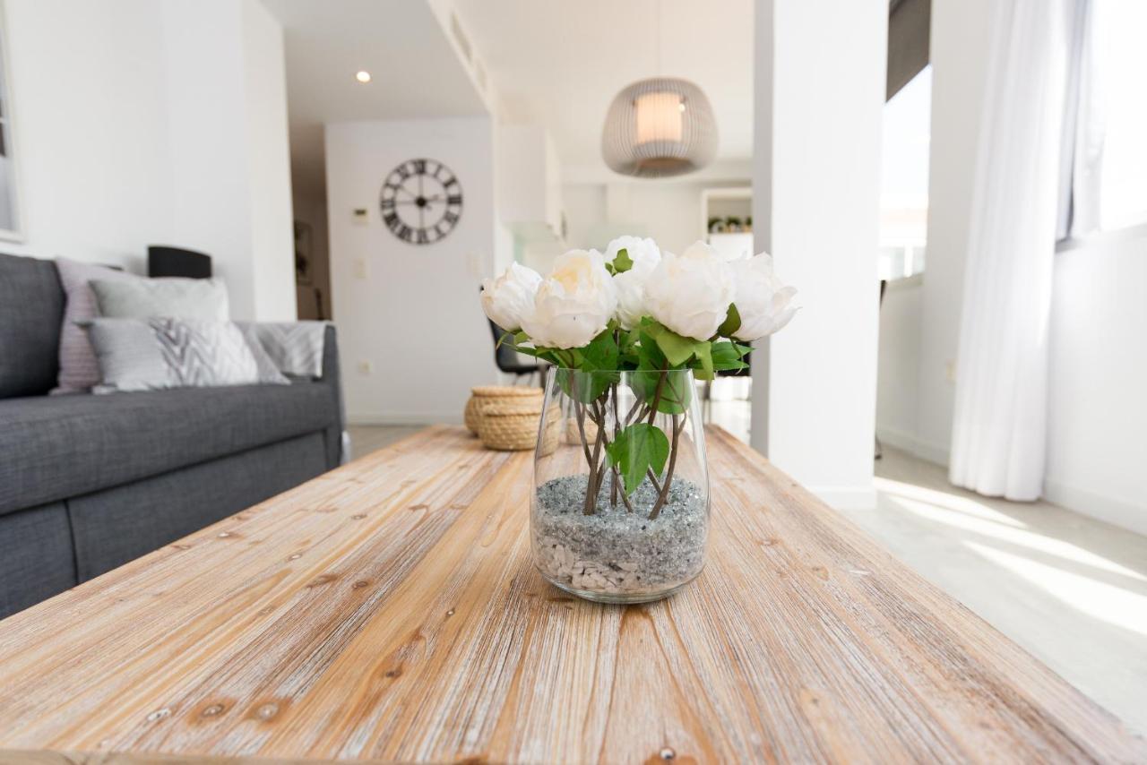 Urbe10 Angel Ganivet 2 Bedrooms Apartment Malaga Luaran gambar