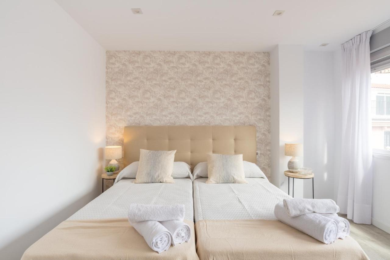 Urbe10 Angel Ganivet 2 Bedrooms Apartment Malaga Luaran gambar